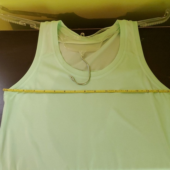 Mint green drytek workout tank - Picture 5 of 5